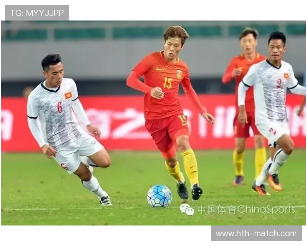 中国U22足球胜韩国，青年军成长获关注